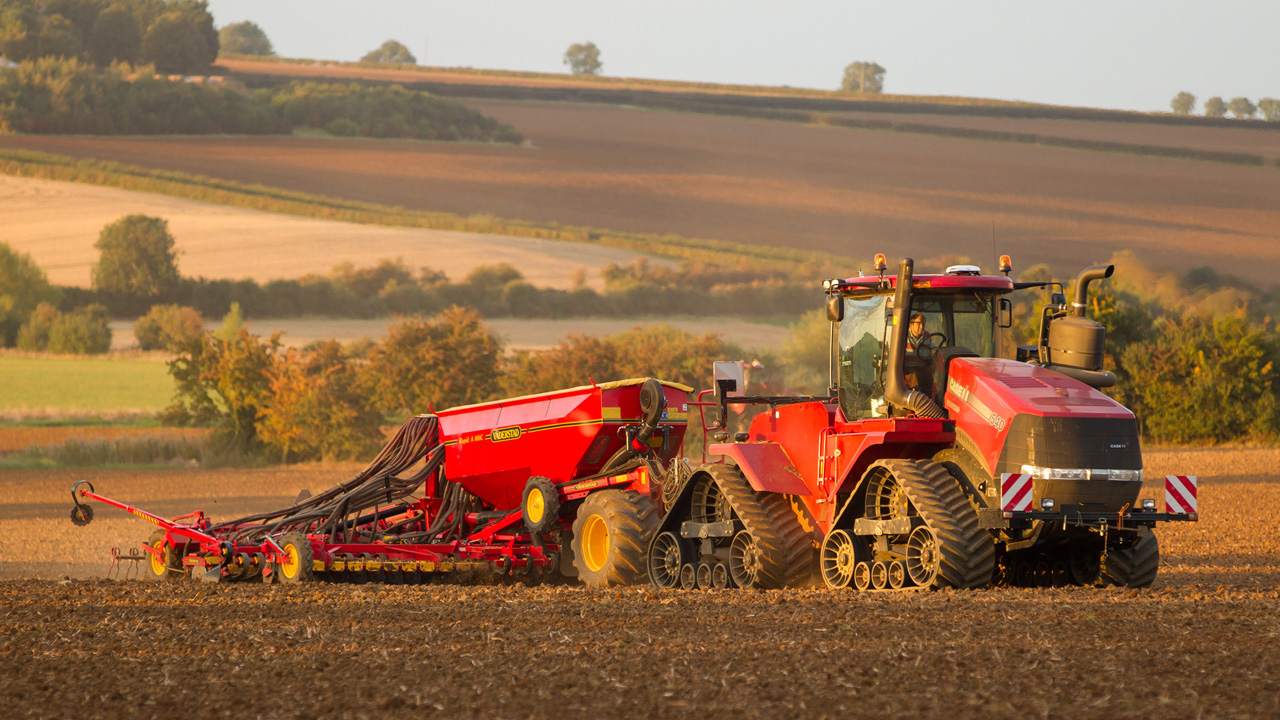 Case Quadtrac 540 - Autumn Sunshine Drilling